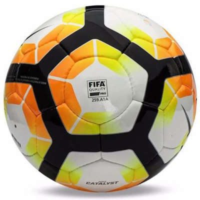 Nike voetbal Catalyst | Gr. 5